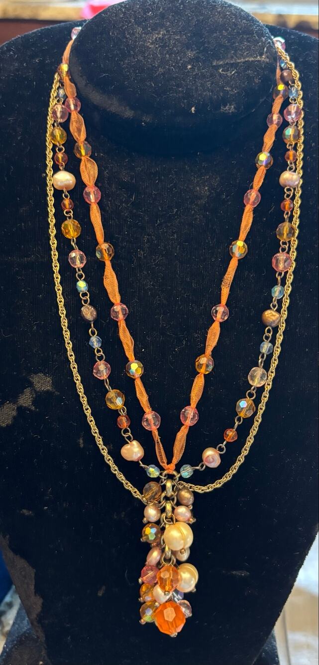 Cache multi Strand Colorful Crystal Beads Pearls Gold Chain Necklace 20"